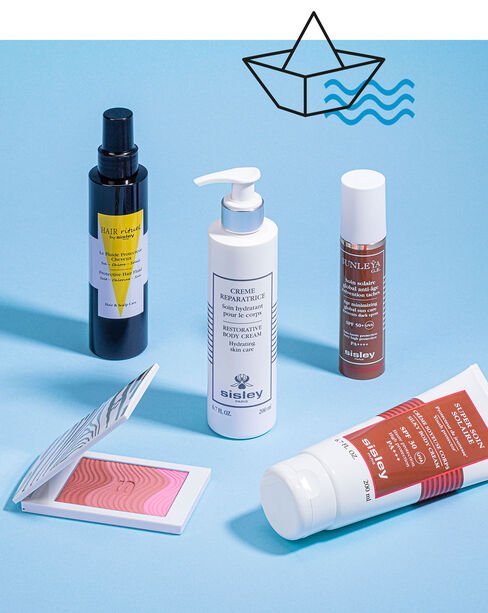 Your suitcase contains the essentials you need to enjoy a fun Summer